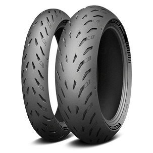 MICHELIN KOMPLET GUMA (CAI064441/26) 120/70ZR17 POWER 5 (58W) TL M/C PREDNJA DOT 2026 + (CAI850757/26) 180/55ZR17 POWER 5 (73W) TL M/C ZADNJA DOT 2026 + TORBA ZA LAPTOP