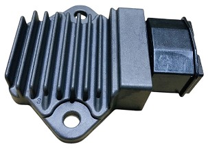 TOURMAX REGULATOR NAPONA HONDA NSR 125 '93-01, XL 125V VARADERO '02-03, CB 500 '94-02, CB 600F HORNET '98-01, CBR 600F '91-00, CBR 900RR '93-99, NT 650V DEAUVILLE '98-01, VT 750C '98-'00,VTR 1000F '97-'05, XL 1000V '99-'00 (MADE IN JAPAN)