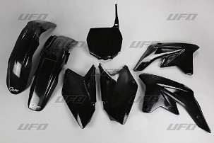 UFO KOMPLET PLASTIKE SUZUKI RMZ 250 '07-'09 BOJA CRNA (SU407E001)