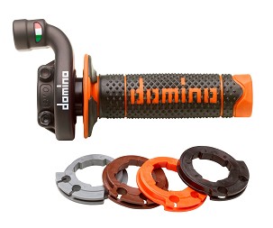 DOMINO ROLGAZ KOMPLETAN SA RUČKAMA OFF ROAD KTM/HUSQVARNA/GASGAS 4T (CRNO KUĆIŠTE) BOJA CRNA/NARANDŽASTA