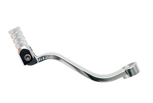 ACCEL POLUGA PROMENE MENJAČA KTM SX 250/300 '17-'23 ,EXC 250/300 TPi '17-'23, HUSQVARNA TE/TEi 250/300 '17-'23 ,TC 250 '17-'23,GAS GAS EC 250/300 '21-'23 , MC 250 '21-'23 , KTM EXC 300TP ALUMINIJUMSKA BOJA SREBRNA