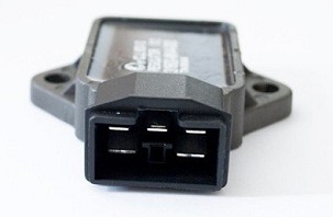 CL REGULATOR NAPONA HONDA CB 400 '89-'96, CB 500 '96-'03, CBF 500 '04-'07, CB 600 '98-'05, CBR 600F '91-'00, NTV 650DEAUVILLE '98-'04, VFR 750F '90-'97, CBR 900RR '92-'99, VT 750C '97-'01, VTR 1000F '97-, CBR 1100XX '97 (55A) (SH633-12) (31600-MV4-000)