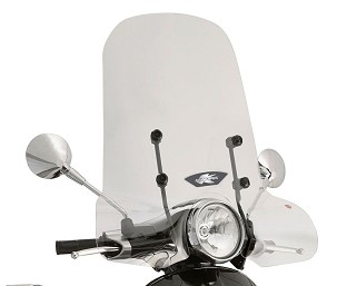 KAPPA VIZIR PIAGGIO Vespa Primavera 50-125-150 (14-25), Vespa Sprint 50-125-150 (14-19) 50 X 69 PROVIDNA - POTREBNA MONTAŽA A5608AK