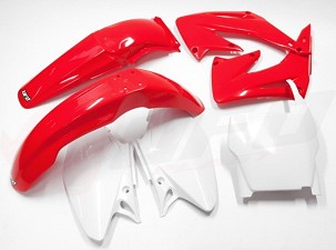 UFO KOMPLET PLASTIKE HONDA CR 125/250 '04-'07 BOJA OEM (CRVENA/BELA) (HO103E999)