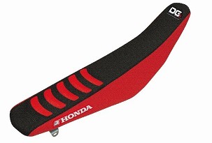 BLACKBIRD NAVLAKA / PRESVLAKA NA SEDIŠTE HONDA CRF 250R '18-'21, CRF 450R '17-'20, CRF 450X '17-'23 DOUBLE GRIP 3 BOJA CRNA CRVENA