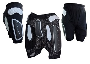 CS ŠORC SA ŠTITNICIMA VEL. XXL