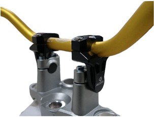 ACCEL MONTAŽA ZA POVIŠENJE VOLANA (DOLE - 22MM, GORE - 28,6MM) WYS. 50MM BOJA CRNA