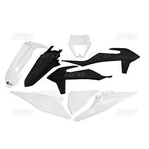 UFO KOMPLET PLASTIKE KTM EXC 125 '20-'21, EXC 250 / 300 TPI '20-'23, EXC-F 250 / 350 / 450 / 500 '20-'23 SA ŠTITNIKOM LAMPE BOJA BELA CRNA SIX DAYS EDITION (KT527E999S)