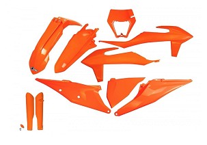 UFO KOMPLET PLASTIKE (FULL KIT) SA ŠTITNICIMA TELESKOPA (AMORTIZERA) KTM EXC 125 '20-'21, EXC 250 / 300 TPI '20-'23, EXC-F 250 / 350 / 450 / 500 '20-'23 BOJA NARANDŽASTA