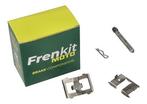 FRENKIT MOTO 2026/05 KOMPLET PLOČICA ZA FIKSIRANJE, KLINOVA I OSIGURAČA KOČIONE ČELJUSTI BREMBO ZADNJA BMW F 650 GS / DAKAR '99-'07, F 800 GS '07-'18, F 700 / 750 GS '11-'22, G 650 GS / SERTAO '08-'16, S 1000 R '13-'21