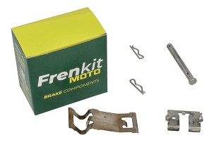FRENKIT MOTO 2026/05 KOMPLET PLOČICA ZA FIKSIRANJE, KLINOVA I OSIGURAČA KOČIONE ČELJUSTI BREMBO ZADNJA BMW R 1200 GS / ADVENTURE '09-'23, R 1200 R '14-'23, R 1250 GS / ADVENTURE '19-'24, R 1250 GS / R '19-'24