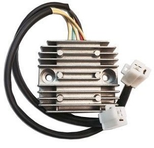 DZE REGULATOR NAPONA HONDA CX 500 '78-'82; CX 500 TURBO (31600-415-008, 31600-449-831) (ESR160)