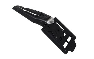 RACETECH (RTECH) UNIVERZALNE MONTAŽA REGISTARSKE TABLICE RACING ( DODATNI BLATOBRAN ZADNJI/ WYPINANA REJSTRACJA ) SA SVETILJKOM LED ( UGAO 30 STEPENI ) BOJA CRNA