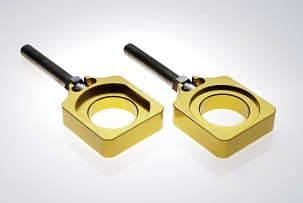 ACCEL ZATEZAČ ZADNJE OSOVINE SA ŠRAFOM KAWASAKI KXF 250/450 '04-'14 BOJA ZLATNA (KPL.-2KOM.)