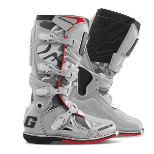 GAERNE ČIZME CROSS/ENDURO FASTBACK ENDURANCE SNOW CAMO BOJA SIVA/CRNA/CRVENA VELIČINA 42