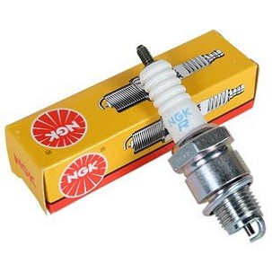 NGK SVEĆICA PALJENJA B10ES (NR 7928) (W31ES-U, W31ESR-U ) RM80 91-96, SX500 92-95, GAS GAS 65 (4)